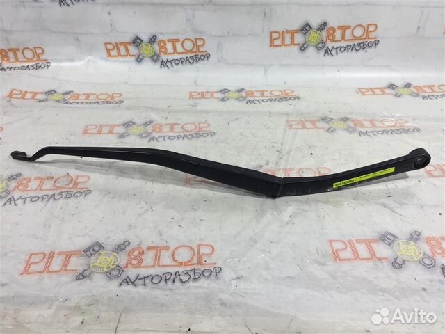 Держатель стеклоочистителя левый Nissan Teana (J3