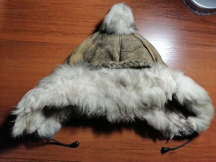 Зимняя шапка детская с натуральным мехом (новая)