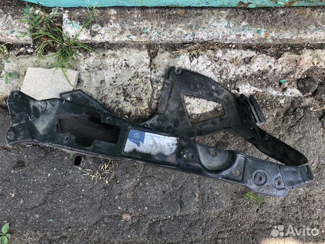 Мерседес S 220 крепление Фары