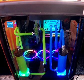 Игровой компьютер / Кастомное водяное охлаждение