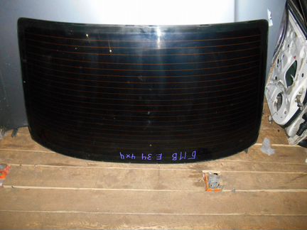 Заднее стекло BMW E34 бмв Е34 тонированное