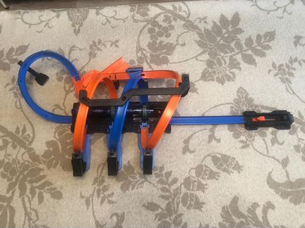 Игровой набор Hot Wheels Винтовое Столкновение FTB