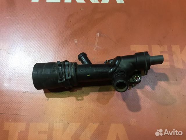 Фланец тройник Фольксваген Каравелла Т5