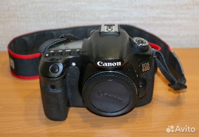 Canon 60D body или с объективом