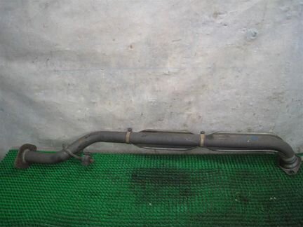 Приемная труба глушителя Nissan Almera Tino 2005