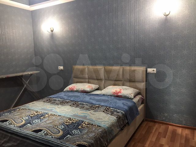 2-к. квартира, 83 м², 1/9 эт.