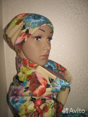 Продаю новый комплект шапка + снуд