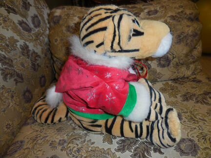 Новогодняя Мягкая Игрушка 2022г Тигр со Сладостями