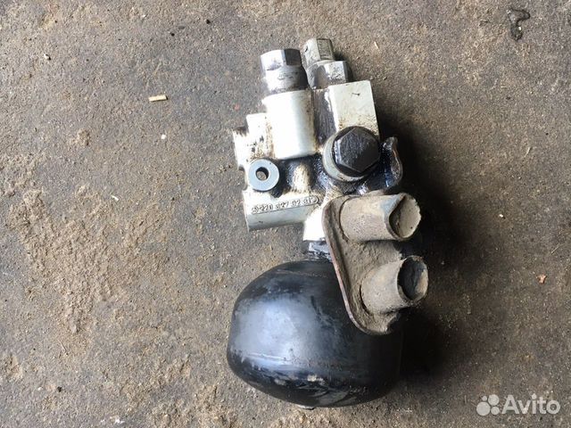 Блок клапанов гидро подвески w220