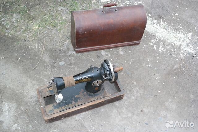 Продам швейню машинку