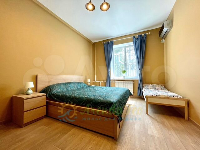 2-к. квартира, 58 м², 1/3 эт.
