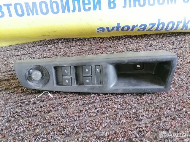 Блок управления стеклоподьемниками Chevrolet Cruze