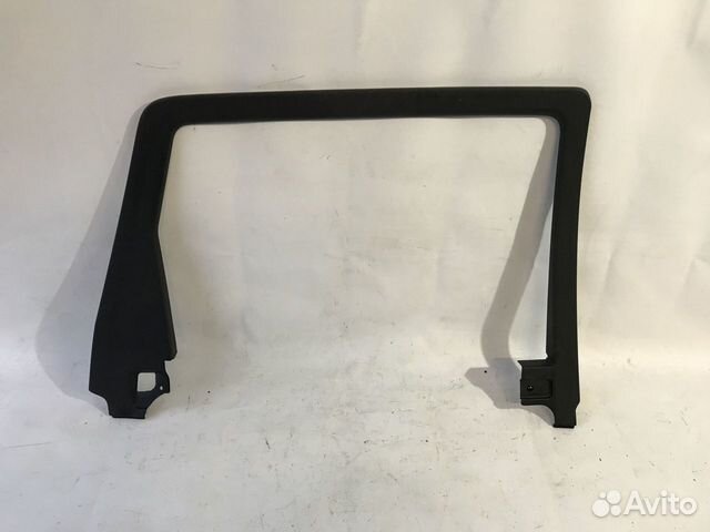 Рамка задней двери Jeep Grand Cherokee WK2