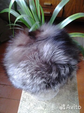 Шапка женская из чернобурки нат.цвет новая