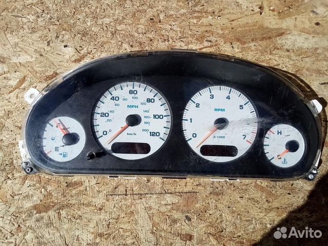 Приборная панель караван. Щиток приборов dodge Caravan,. Панель приборов dodge Grand Caravan. Приборная панель Додж Караван 3 1999г 2.4. Панель приборов Додж Караван 2005.