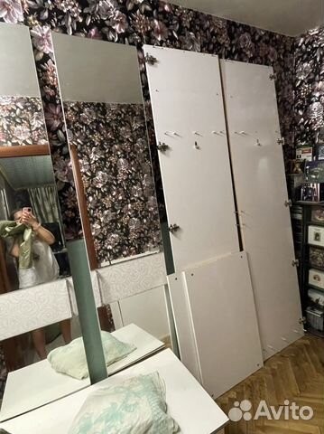 Шкаф с зеркальными дверями + внутренняя секция