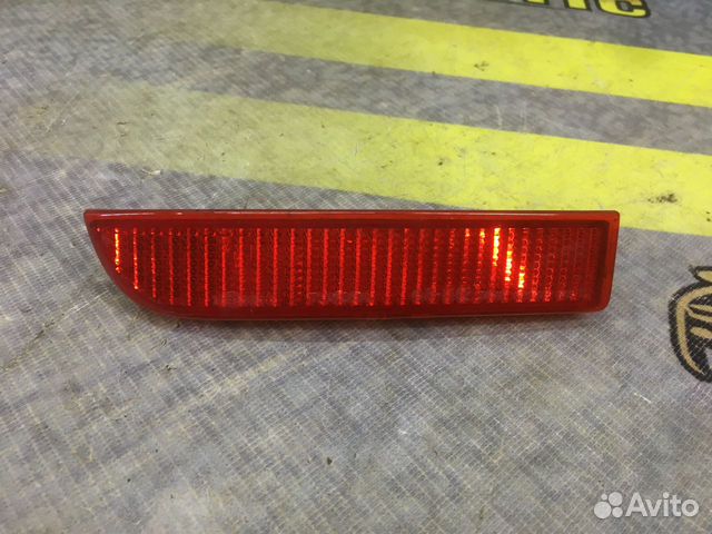 Отражатель в задний бампер (катафот) Альфард l