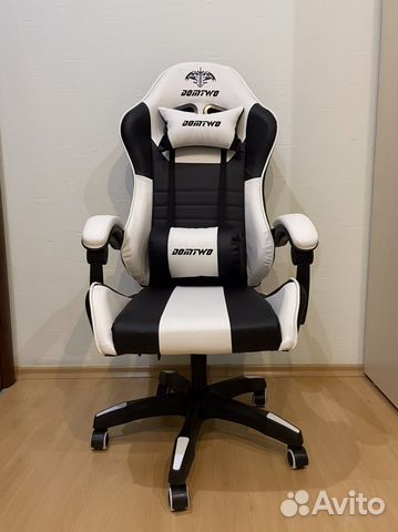 Игровое компьютерное кресло