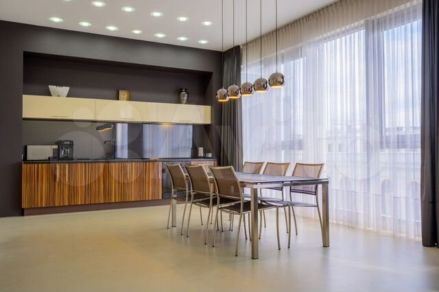 3-к. квартира, 145 м², 5/8 эт.