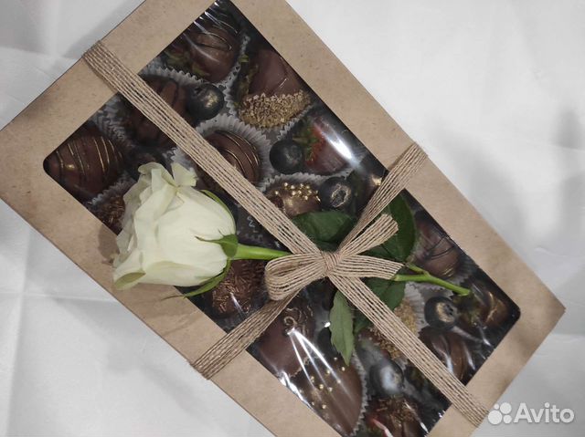 Клубника в шоколаде. Леденцы на палочке