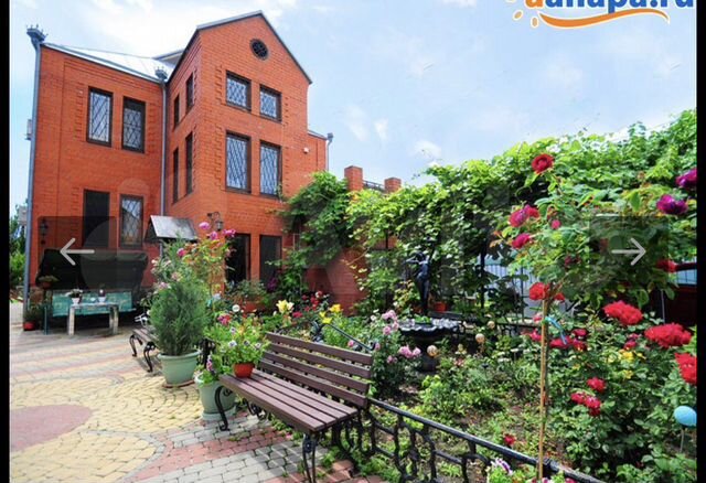 Комната 15 м² в 9-к., 1/2 эт.