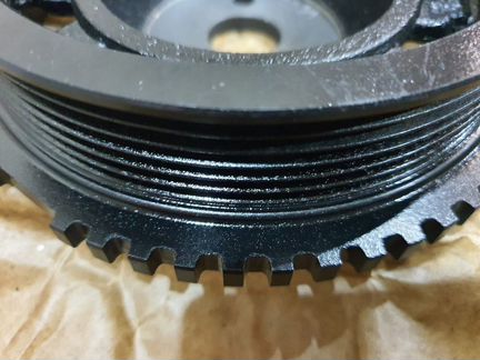 Шкив коленвала чугун 8 кл. 16 кл. Ваз