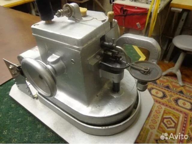 Cкорняжная машина