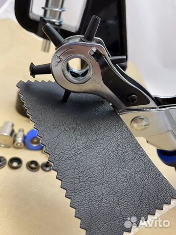 Дырокол ручной