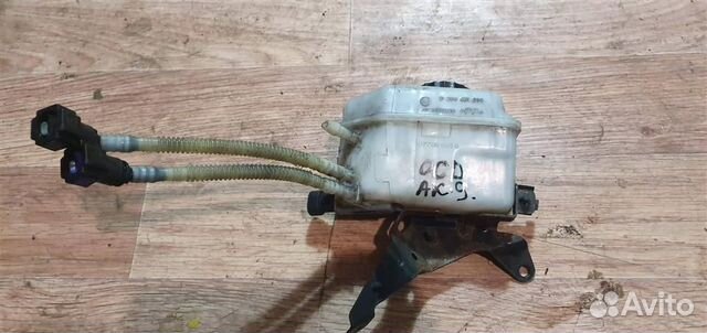 Бачок главного тормозного цилиндра Opel Corsa D 2