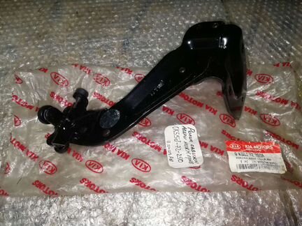 Направляющая сдвижной двери правая KIA carnival