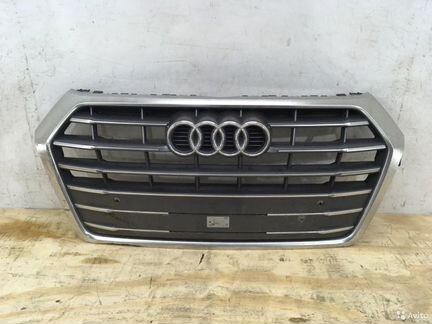 Решетка радиатора Audi Q5 2