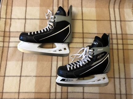 Коньки хоккейные CCM 52