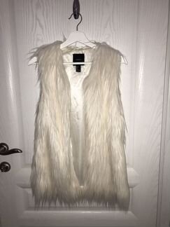 Жилетка из искусственного меха