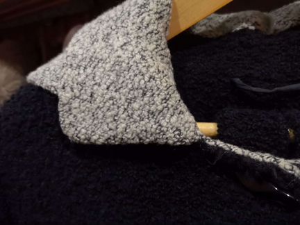 Пальто зимнее с капюшоном, р. 48