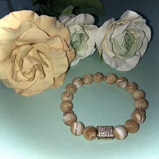 Браслет из натурального карамельного перламутра