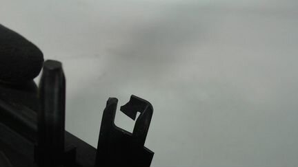 Молдинг (накладка кузовная), Крыла левое переднее