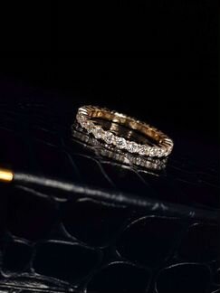 Золотое кольцо с бриллиантами и сертификатом