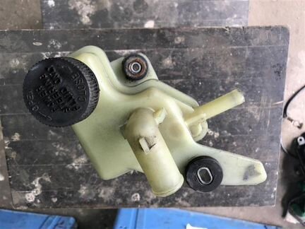 Бачок гидроусилителя Мазда 3 BK Z6 2008