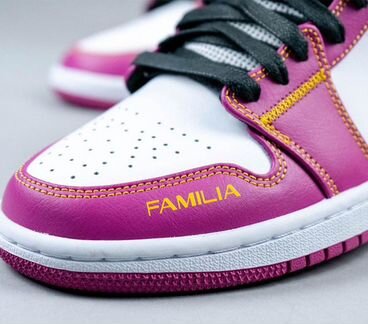 Air Jordan 1 mid Familia