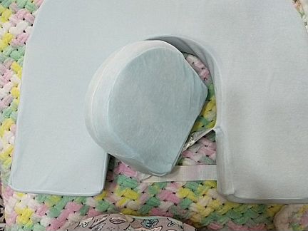 Подушка для кормления двойни