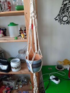 Вязанное кашпо