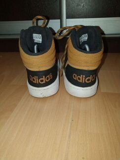 Баскетбольные кроссовки adidas Hoops 2.0 Mid