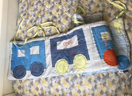 Бортик в кроватку Mothercare