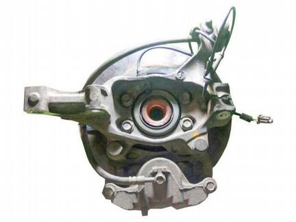 Кулак поворотный правый Nissan Teana