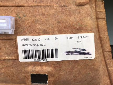 Обшивка потолка передняя Mercedes V-Class W639