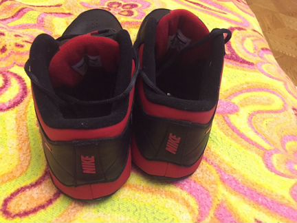 Кроссовки мужские высокие