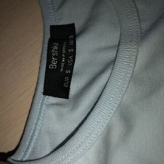 Новая футболка bershka