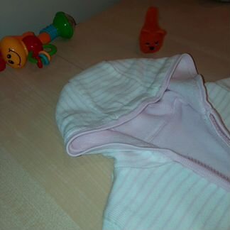 Mothercare. кофточка на 6-9 мес