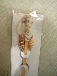 Заколка и сережки из ракушек