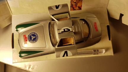 Mercedes 300sl №4 Rally Mexico 1/43 (Cararama)